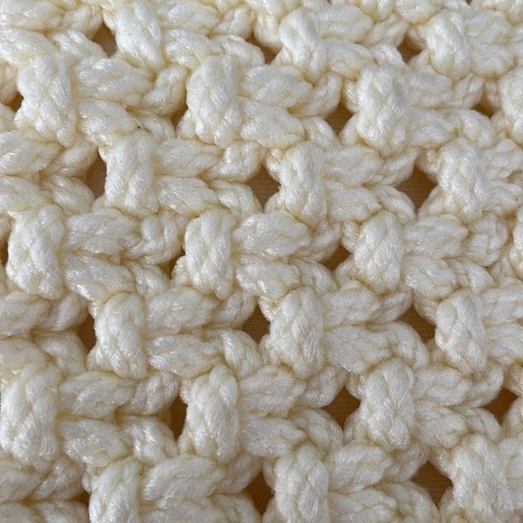 Macramé Cream Handmade Handbag - Picture 2 of 4